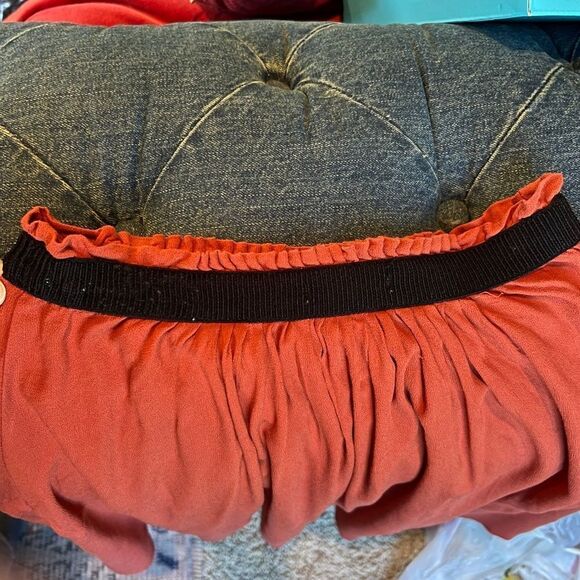 H&M Women's 2 orange rust with black elastic waist pull on skirt w uneven hem - Picture 9 of 11